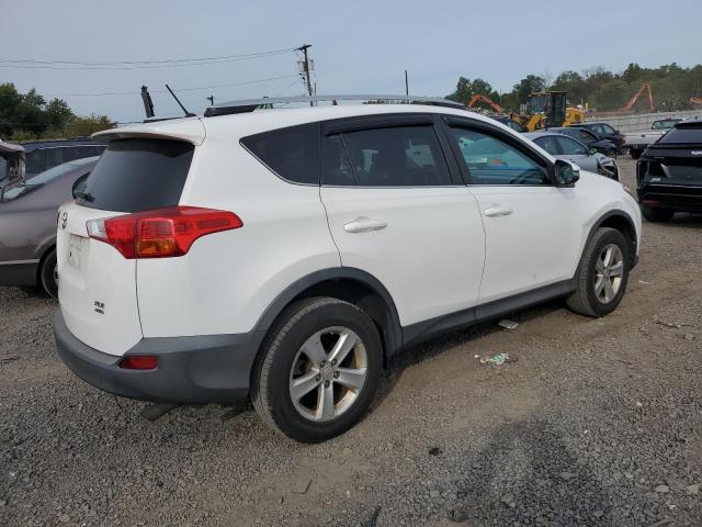 2T3RFREVXDW096977 - 2013 TOYOTA RAV4 XLE Blanc photo 3