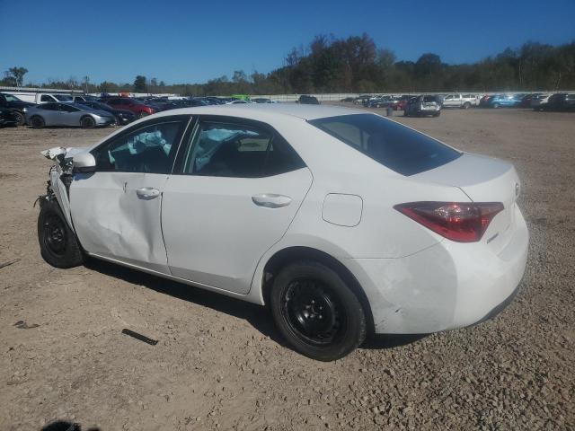 5YFBURHE4JP847578 - 2018 TOYOTA COROLLA L თეთრი ფოტო 2
