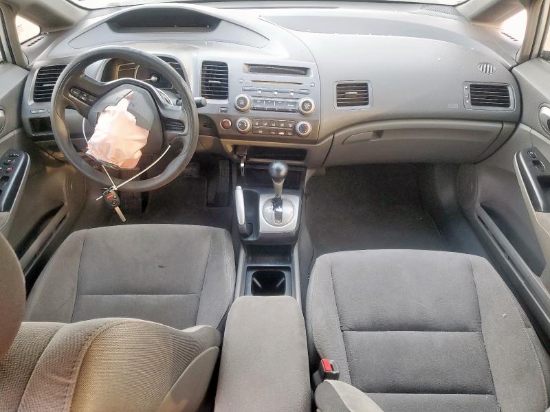 2HGFA16558H346070 - 2008 HONDA CIVIC LX SILVER photo 8