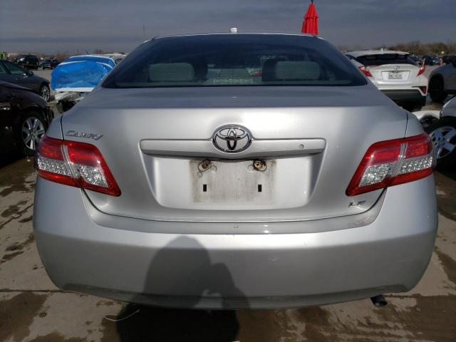 4T4BF3EK8BR206702 - 2011 TOYOTA CAMRY BASE SILVER photo 6