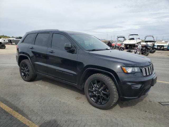 1C4RJFAG7JC499785 - 2018 JEEP GRAND CHER LAREDO 黑色 照片 4