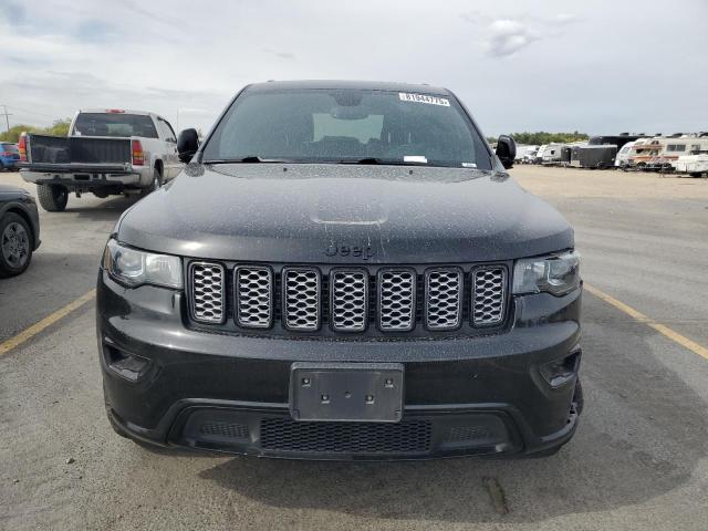 1C4RJFAG7JC499785 - 2018 JEEP GRAND CHER LAREDO 黑色 照片 5