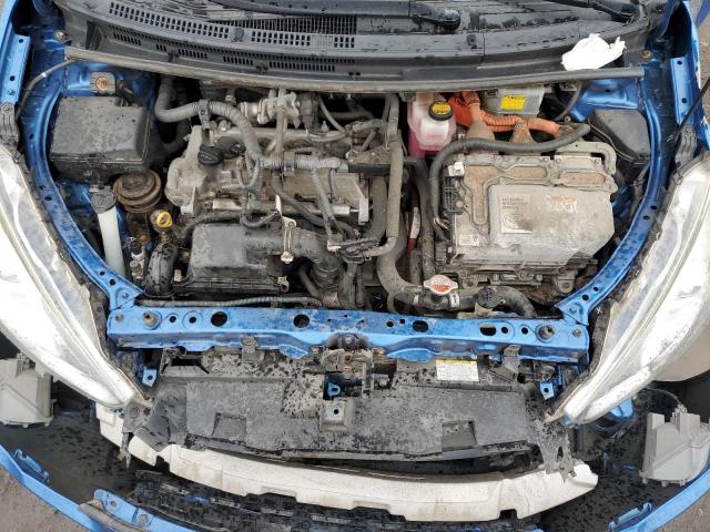 JTDKDTB39F1113079 - 2015 TOYOTA PRIUS C BLUE photo 11