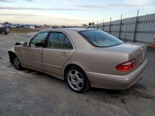 WDBJF70J21B271148 - 2001 MERCEDES-BENZ E 430 TAN photo 2