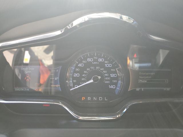 2LMHJ5NK5JBL02651 - 2018 LINCOLN MKT Черный фото 9