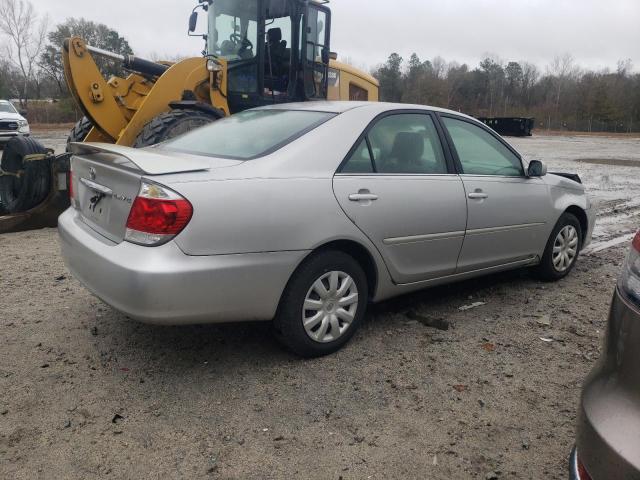 4T1BE32K65U083892 - 2005 TOYOTA CAMRY LE SILVER photo 3