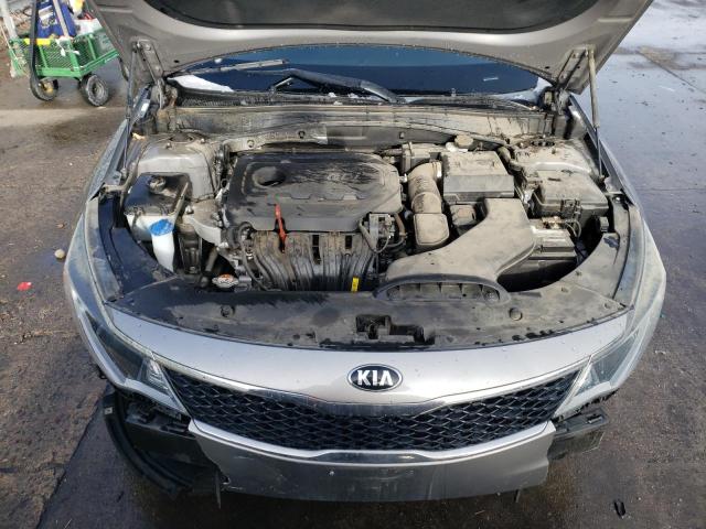 5XXGT4L31JG187266 - 2018 KIA OPTIMA LX GRAY photo 11