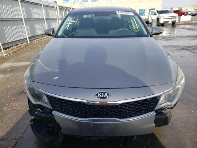 5XXGT4L31JG187266 - 2018 KIA OPTIMA LX GRAY photo 5