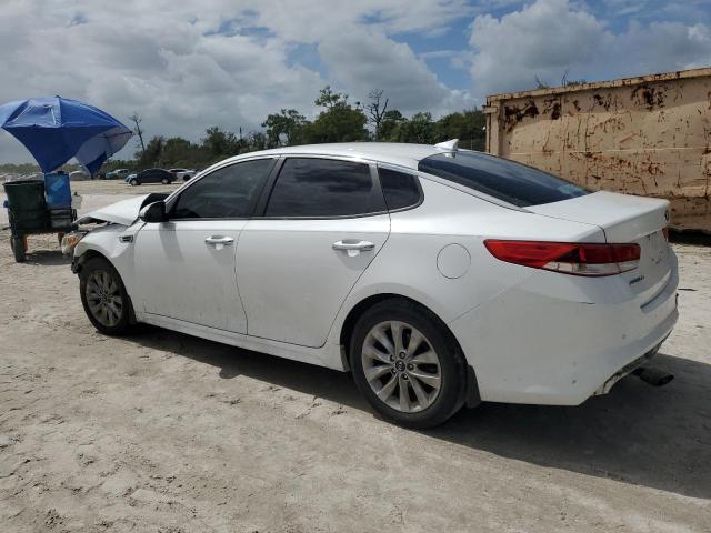 5XXGT4L31JG255288 - 2018 KIA OPTIMA LX 白色 照片 2