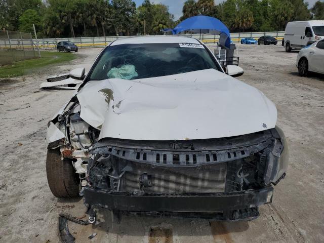 5XXGT4L31JG255288 - 2018 KIA OPTIMA LX 白色 照片 5