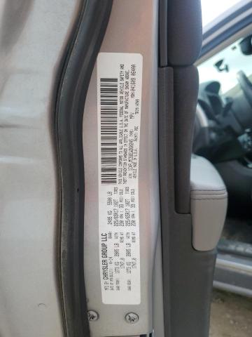 1C4PJMCS6EW260245 - 2014 JEEP CHEROKEE LATITUDE SILVER photo 13