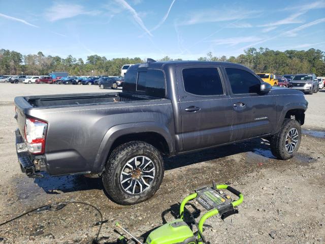 5TFCZ5AN4JX159851 - 2018 TOYOTA TACOMA DOUBLE CAB GRAY photo 3