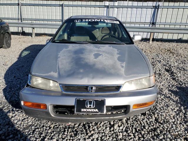 1HGCD5637TA171280 - 1996 HONDA ACCORD LX GOLD photo 5