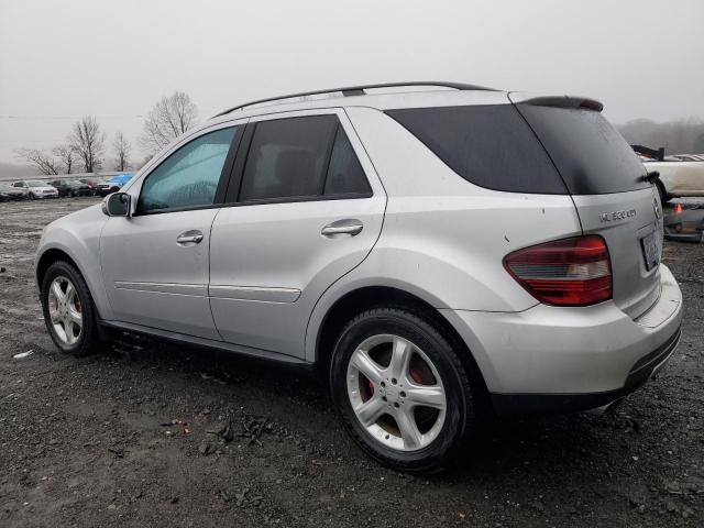 4JGBB22E88A316965 - 2008 MERCEDES-BENZ ML 320 CDI SILVER photo 2