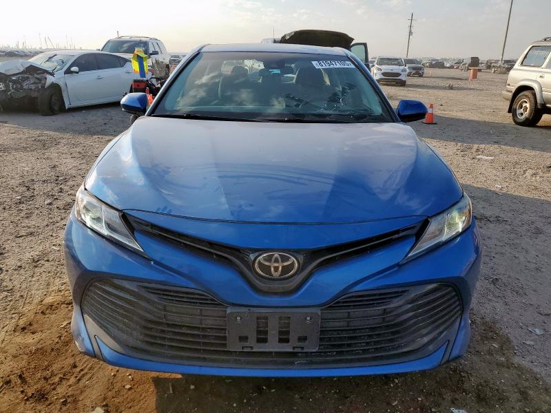 4T1B11HK6KU238346 - 2019 TOYOTA CAMRY L BLUE photo 5