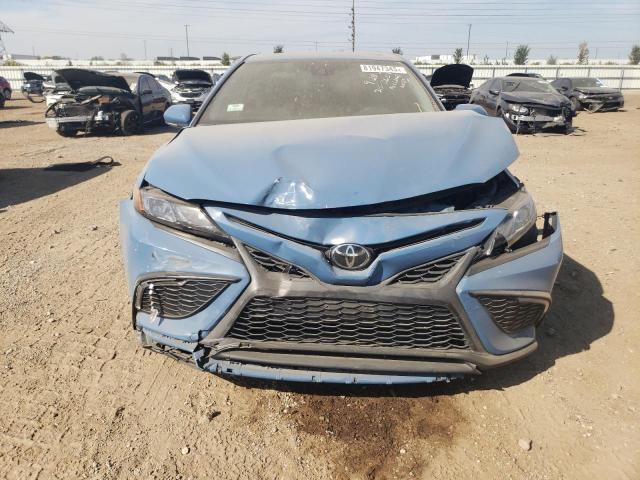 4T1T11BK7PU076845 - 2023 TOYOTA CAMRY SE NIGHT SHADE BLUE photo 5