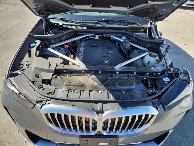 5UX23EU07R9V45952 - 2024 BMW X5 XDRIVE40I GRAY photo 12