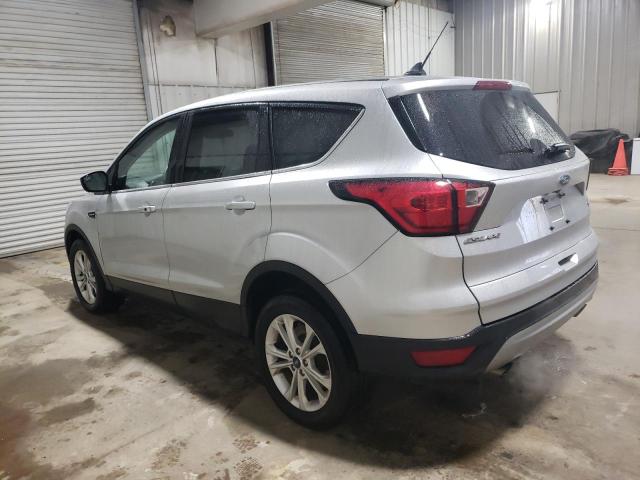 1FMCU9GD7KUA61299 - 2019 FORD ESCAPE SE GRAY photo 2