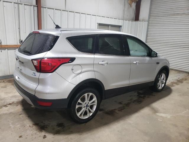 1FMCU9GD7KUA61299 - 2019 FORD ESCAPE SE GRAY photo 3