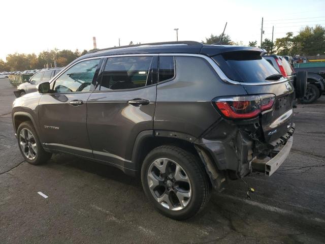 3C4NJDCB9JT202069 - 2018 JEEP COMPASS LIMITED Մոխրագույն լուսանկար 2