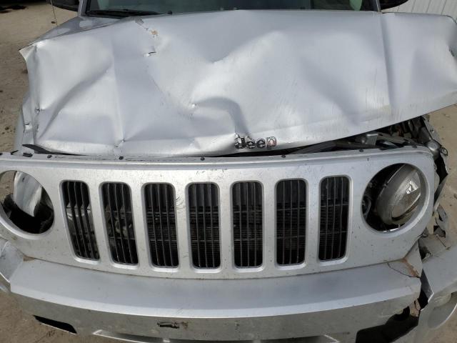 1J4FF28B89D249995 - 2009 JEEP PATRIOT SPORT SILVER photo 11