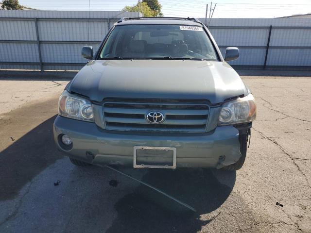 JTEEP21AX40037871 - 2004 TOYOTA HIGHLANDER GREEN photo 5