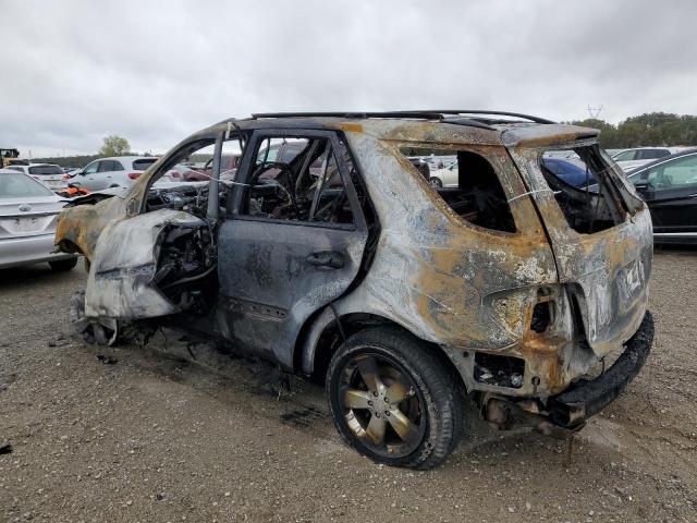 4JGBB8GB2AA593344 - 2010 MERCEDES-BENZ ML 350 4MATIC BLACK photo 2