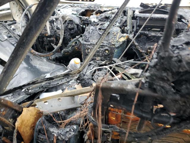 4JGBB8GB2AA593344 - 2010 MERCEDES-BENZ ML 350 4MATIC BLACK photo 8