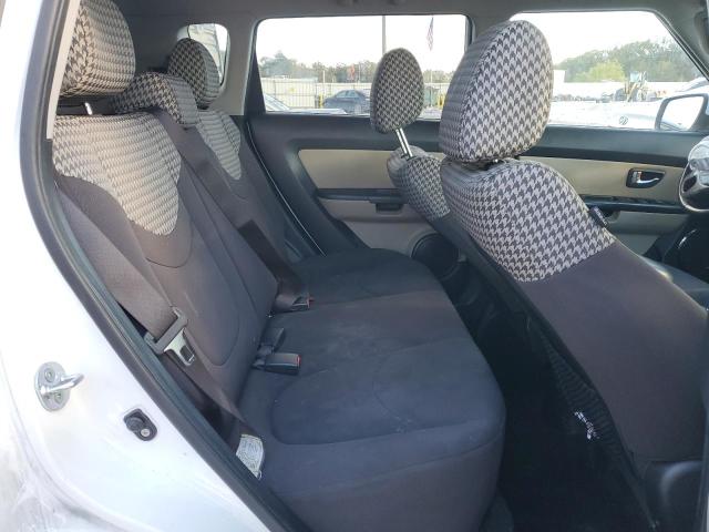 KNDJT2A64D7756924 - 2013 KIA SOUL + WHITE photo 10