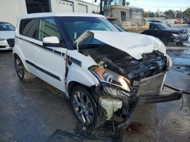 KNDJT2A64D7756924 - 2013 KIA SOUL + WHITE photo 4