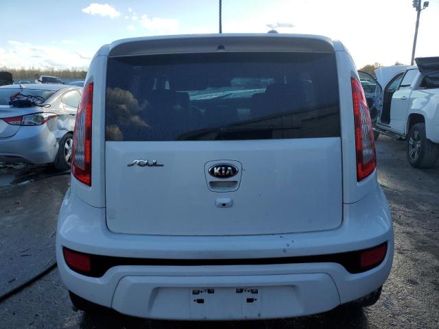 KNDJT2A64D7756924 - 2013 KIA SOUL + WHITE photo 6