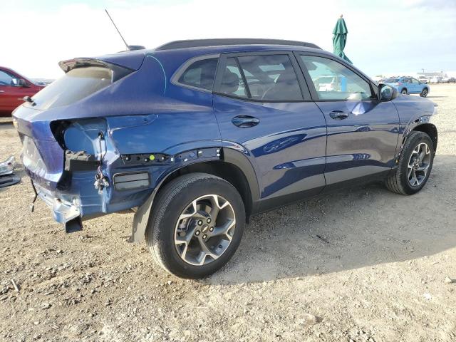KL77LHE2XRC055093 - 2024 CHEVROLET TRAX 1LT BLUE photo 3