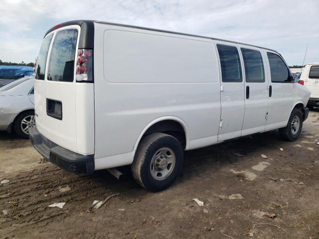 1GC2GUBG8A1111462 - 2010 CHEVROLET EXPRESS G3 WHITE photo 3