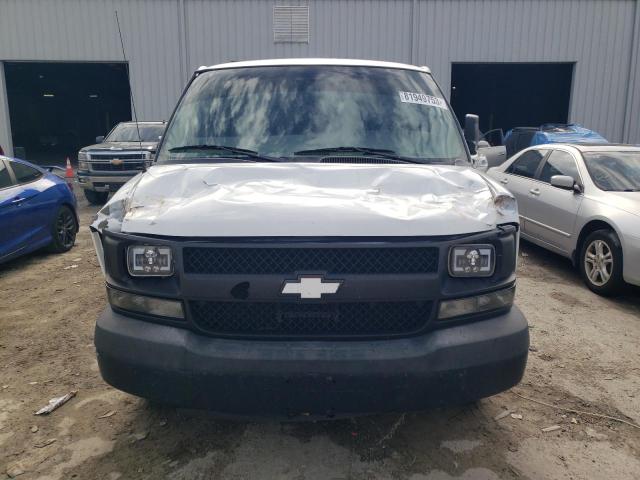 1GC2GUBG8A1111462 - 2010 CHEVROLET EXPRESS G3 WHITE photo 5