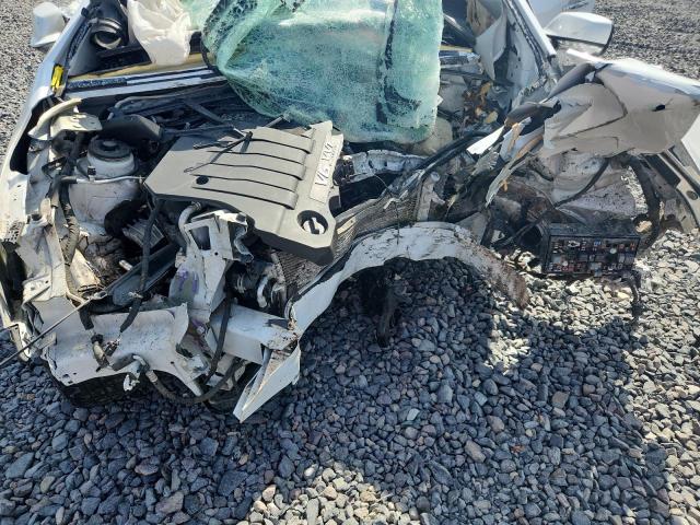 1G4GB5G39GF110313 - 2016 BUICK LACROSSE 白色 照片 11