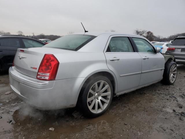 2C3LA63H88H219752 - 2008 CHRYSLER 300C SILVER photo 3