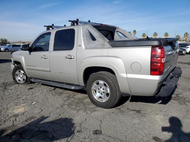 3GNFK22069G214732 - 2009 CHEVROLET AVALANCHE K1500 LT SILVER photo 2