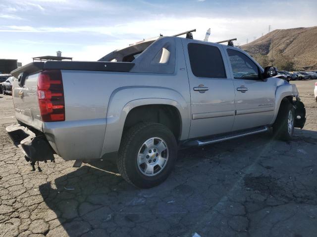 3GNFK22069G214732 - 2009 CHEVROLET AVALANCHE K1500 LT SILVER photo 3