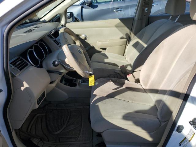3N1BC13E29L371063 - 2009 NISSAN VERSA S WHITE photo 7