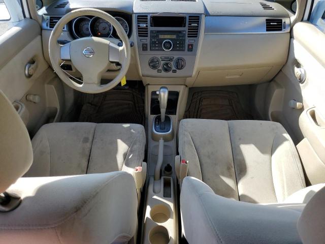 3N1BC13E29L371063 - 2009 NISSAN VERSA S WHITE photo 8