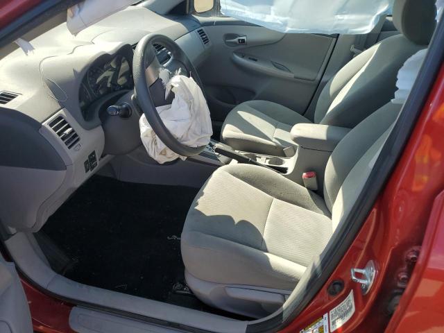 1NXBU4EE2AZ256252 - 2010 TOYOTA COROLLA BASE Қызыл фото 7