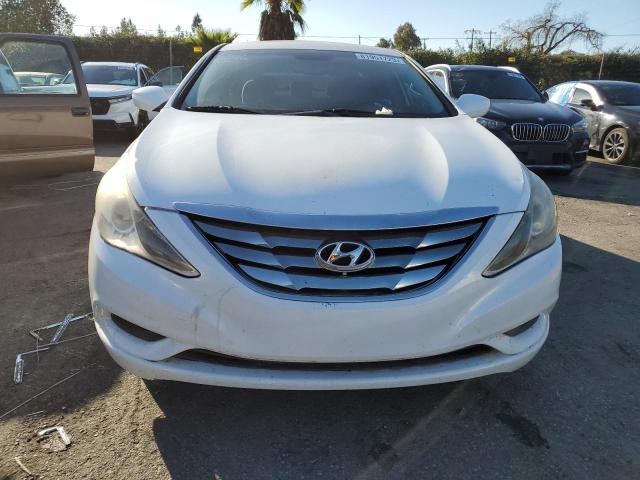 5NPEB4AC5EH852807 - 2014 HYUNDAI SONATA GLS WHITE photo 5