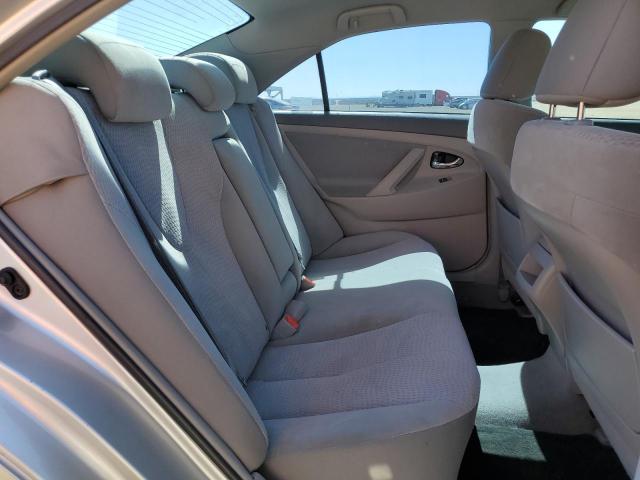 4T1BF3EK6BU757334 - 2011 TOYOTA CAMRY BASE SILVER photo 10