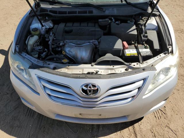 4T1BF3EK6BU757334 - 2011 TOYOTA CAMRY BASE SILVER photo 11