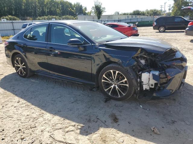 4T1B11HK3JU619988 - 2018 TOYOTA CAMRY L TEAL photo 4