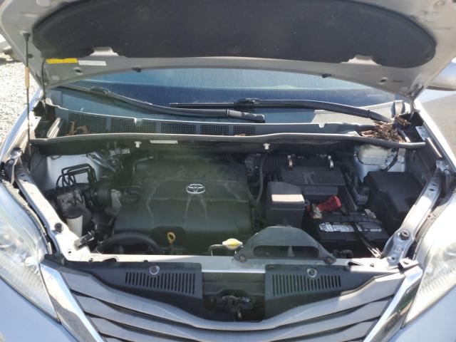 5TDDK3DC7BS012731 - 2011 TOYOTA SIENNA XLE Silber Foto 12