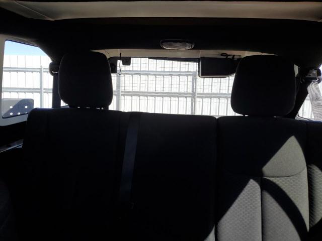 1C4BJWDG2HL500431 - 2017 JEEP WRANGLER U SPORT WHITE photo 10