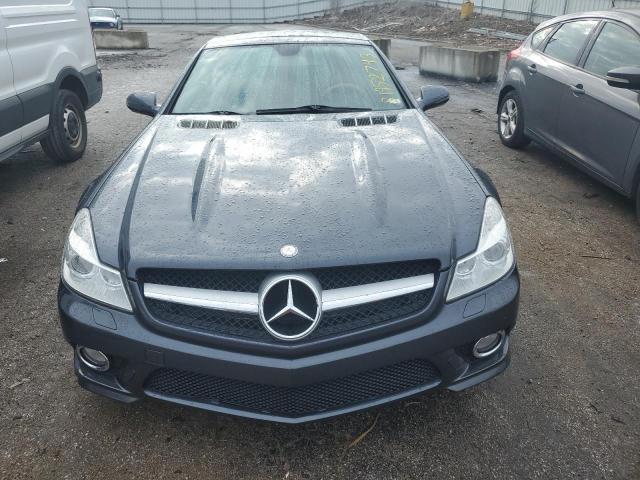 WDBSK7BA2BF163684 - 2011 MERCEDES-BENZ SL 550 GRAY photo 5