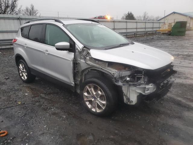 1FMCU9G95FUB23266 - 2015 FORD ESCAPE SE SILVER photo 4