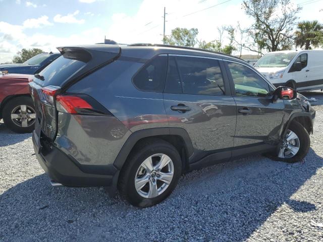 2T3W1RFVXKC032615 - 2019 TOYOTA RAV4 XLE Сұр фото 3